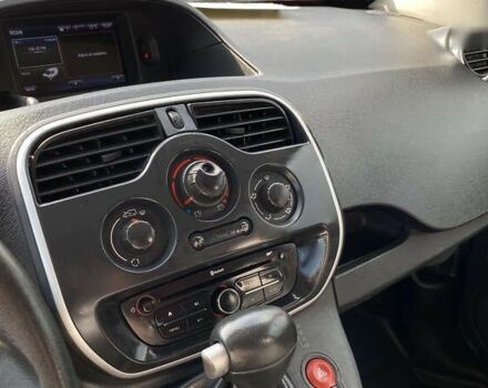 Рено Кенгу, объемом двигателя 0 л и пробегом 71 тыс. км за 11200 $, фото 15 на Automoto.ua