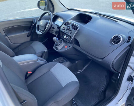Рено Кенгу, объемом двигателя 1.5 л и пробегом 221 тыс. км за 9750 $, фото 32 на Automoto.ua