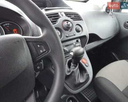 Рено Кенгу, объемом двигателя 0 л и пробегом 26 тыс. км за 14600 $, фото 44 на Automoto.ua