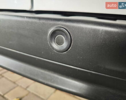 Рено Кенгу, объемом двигателя 0 л и пробегом 25 тыс. км за 15999 $, фото 32 на Automoto.ua