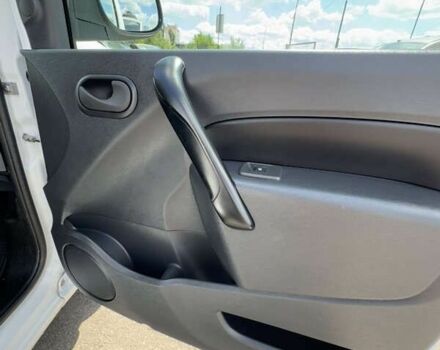 Рено Кенгу, объемом двигателя 1.5 л и пробегом 149 тыс. км за 13900 $, фото 27 на Automoto.ua