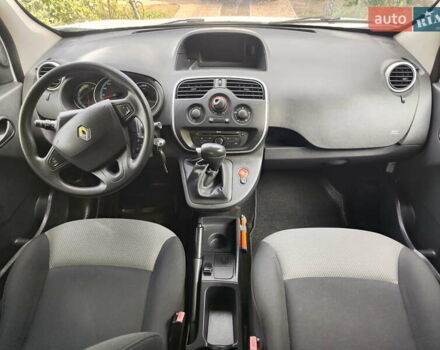 Рено Кенгу, объемом двигателя 0 л и пробегом 25 тыс. км за 15999 $, фото 20 на Automoto.ua