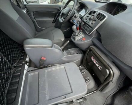 Рено Кенгу, объемом двигателя 0 л и пробегом 181 тыс. км за 12600 $, фото 24 на Automoto.ua