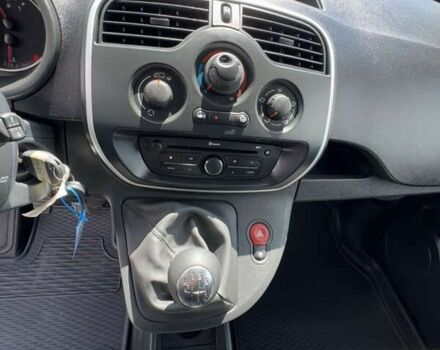 Рено Кенгу, объемом двигателя 1.5 л и пробегом 149 тыс. км за 13900 $, фото 22 на Automoto.ua