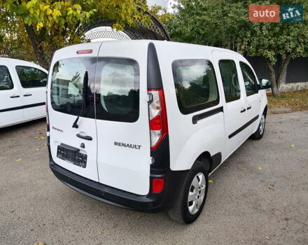 Рено Кенгу, объемом двигателя 0 л и пробегом 25 тыс. км за 15999 $, фото 2 на Automoto.ua