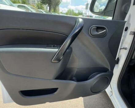 Рено Кенгу, объемом двигателя 1.5 л и пробегом 149 тыс. км за 13900 $, фото 16 на Automoto.ua