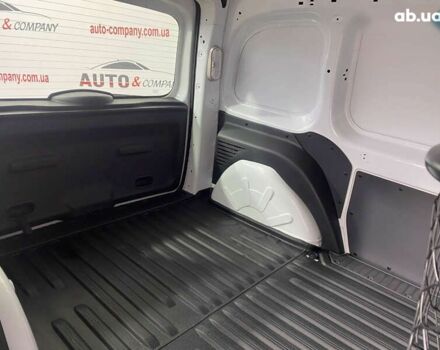 Рено Кєнгу, об'ємом двигуна 1.5 л та пробігом 166 тис. км за 12250 $, фото 8 на Automoto.ua