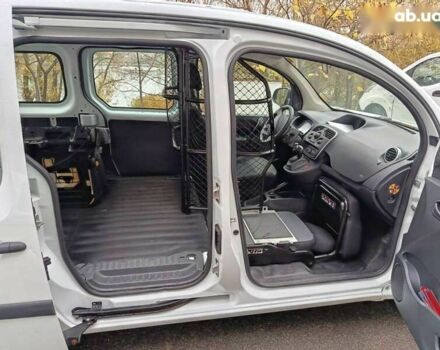 Рено Кенгу, объемом двигателя 0 л и пробегом 24 тыс. км за 12900 $, фото 3 на Automoto.ua