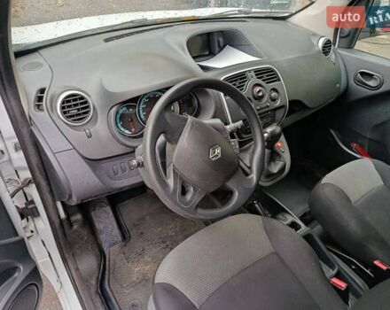 Рено Кєнгу, об'ємом двигуна 0 л та пробігом 24 тис. км за 12900 $, фото 3 на Automoto.ua