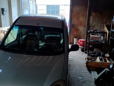 Рено Кенгу, объемом двигателя 1.5 л и пробегом 450 тыс. км за 2600 $, фото 1 на Automoto.ua