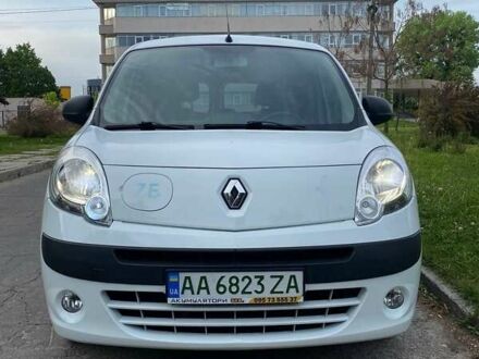 Рено Кєнгу 2013 у Житомирі на Automoto.ua Рено Кєнгу, об'ємом двигуна 0 л та пробігом 111 тис. км за 10300 $, фото 1 на Automoto.ua