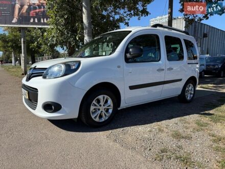 Рено Кенгу, объемом двигателя 1.5 л и пробегом 147 тыс. км за 12599 $, фото 1 на Automoto.ua