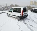 Білий Рено Кенгу пас., об'ємом двигуна 1.5 л та пробігом 200 тис. км за 5500 $, фото 24 на Automoto.ua