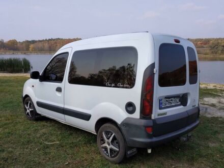 Белый Рено Кенгу пасс., объемом двигателя 1.9 л и пробегом 280 тыс. км за 4000 $, фото 1 на Automoto.ua