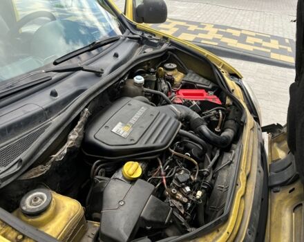 Желтый Рено Кенгу пасс., объемом двигателя 1.9 л и пробегом 300 тыс. км за 1999 $, фото 7 на Automoto.ua