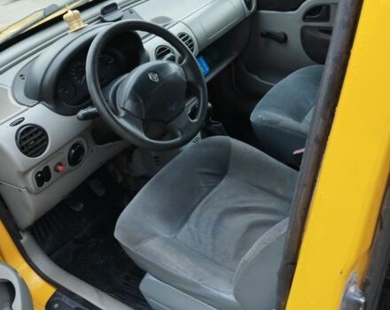 Желтый Рено Кенгу пасс., объемом двигателя 0 л и пробегом 19 тыс. км за 3470 $, фото 2 на Automoto.ua