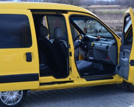 Желтый Рено Кенгу пасс., объемом двигателя 0 л и пробегом 262 тыс. км за 4000 $, фото 7 на Automoto.ua