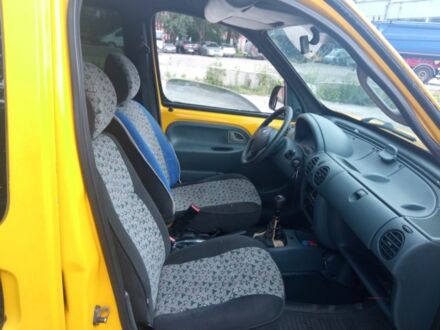 Желтый Рено Кенгу пасс., объемом двигателя 1.9 л и пробегом 350 тыс. км за 3400 $, фото 1 на Automoto.ua