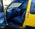 Желтый Рено Кенгу, объемом двигателя 1.4 л и пробегом 370 тыс. км за 2200 $, фото 4 на Automoto.ua