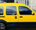 Желтый Рено Кенгу, объемом двигателя 1.4 л и пробегом 370 тыс. км за 2200 $, фото 1 на Automoto.ua