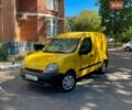 Желтый Рено Кенгу, объемом двигателя 1.87 л и пробегом 315 тыс. км за 1900 $, фото 1 на Automoto.ua