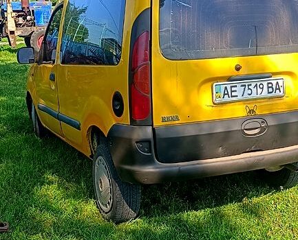 Желтый Рено Кенгу, объемом двигателя 1.9 л и пробегом 300 тыс. км за 2100 $, фото 2 на Automoto.ua