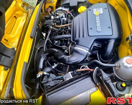 Желтый Рено Кенгу, объемом двигателя 1.9 л и пробегом 400 тыс. км за 3000 $, фото 6 на Automoto.ua