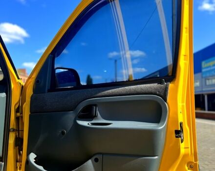 Желтый Рено Кенгу, объемом двигателя 1.9 л и пробегом 343 тыс. км за 2800 $, фото 7 на Automoto.ua