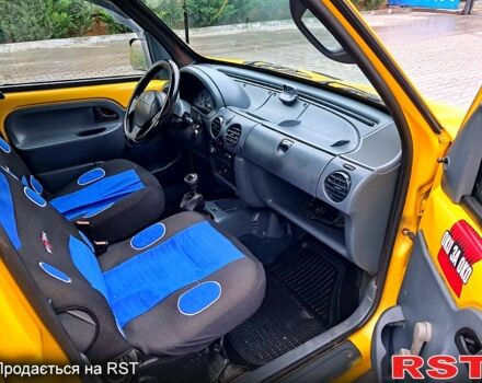 Желтый Рено Кенгу, объемом двигателя 1.9 л и пробегом 350 тыс. км за 2800 $, фото 11 на Automoto.ua