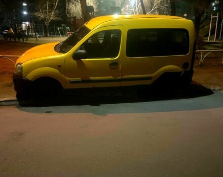 Желтый Рено Кенгу, объемом двигателя 1.9 л и пробегом 350 тыс. км за 2400 $, фото 1 на Automoto.ua