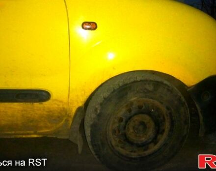 Жовтий Рено Кєнгу, об'ємом двигуна 1.9 л та пробігом 200 тис. км за 3100 $, фото 9 на Automoto.ua