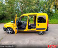 Желтый Рено Кенгу, объемом двигателя 1.9 л и пробегом 235 тыс. км за 3300 $, фото 1 на Automoto.ua