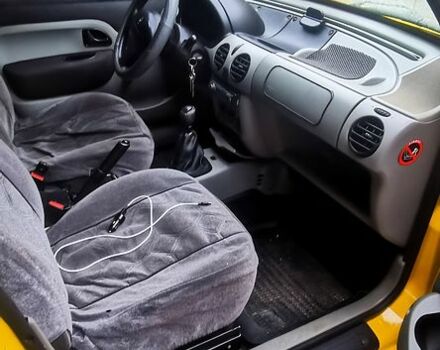 Желтый Рено Кенгу, объемом двигателя 1.9 л и пробегом 0 тыс. км за 3000 $, фото 1 на Automoto.ua