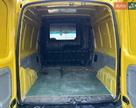 Желтый Рено Кенгу, объемом двигателя 1.5 л и пробегом 300 тыс. км за 2500 $, фото 5 на Automoto.ua