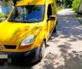 Желтый Рено Кенгу, объемом двигателя 1.5 л и пробегом 285 тыс. км за 4500 $, фото 1 на Automoto.ua