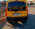 Жовтий Рено Кєнгу, об'ємом двигуна 1.5 л та пробігом 280 тис. км за 3500 $, фото 5 на Automoto.ua