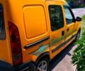 Желтый Рено Кенгу, объемом двигателя 1.5 л и пробегом 317 тыс. км за 2850 $, фото 5 на Automoto.ua