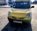 Желтый Рено Кенгу, объемом двигателя 1.5 л и пробегом 389 тыс. км за 3300 $, фото 1 на Automoto.ua