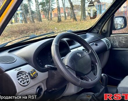 Желтый Рено Кенгу, объемом двигателя 15 л и пробегом 230 тыс. км за 4750 $, фото 8 на Automoto.ua