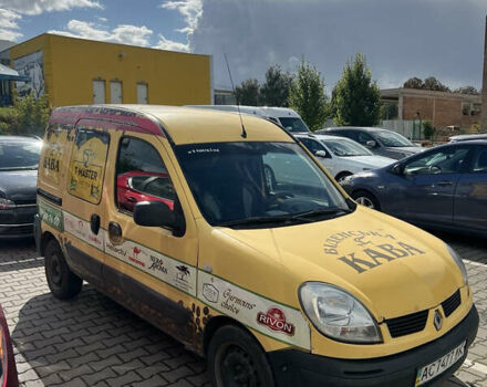 Желтый Рено Кенгу, объемом двигателя 1.46 л и пробегом 337 тыс. км за 2400 $, фото 3 на Automoto.ua