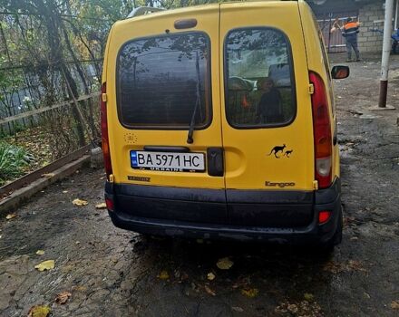 Желтый Рено Кенгу, объемом двигателя 1.5 л и пробегом 210 тыс. км за 4200 $, фото 5 на Automoto.ua