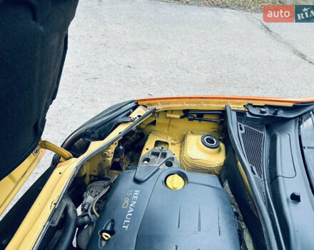 Желтый Рено Кенгу, объемом двигателя 1.5 л и пробегом 250 тыс. км за 2100 $, фото 12 на Automoto.ua