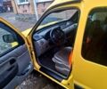 Желтый Рено Кенгу, объемом двигателя 1.5 л и пробегом 210 тыс. км за 4200 $, фото 1 на Automoto.ua