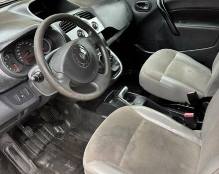 Желтый Рено Кенгу, объемом двигателя 1.46 л и пробегом 233 тыс. км за 3800 $, фото 6 на Automoto.ua