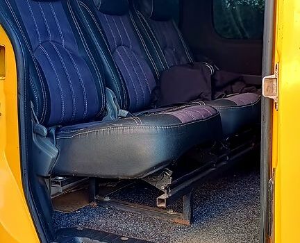 Желтый Рено Кенгу, объемом двигателя 0 л и пробегом 14 тыс. км за 4200 $, фото 6 на Automoto.ua