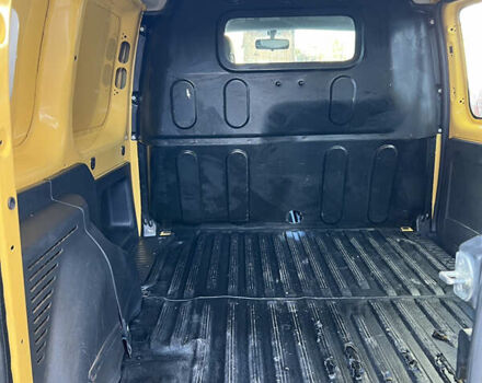 Желтый Рено Кенгу, объемом двигателя 0 л и пробегом 118 тыс. км за 5499 $, фото 4 на Automoto.ua