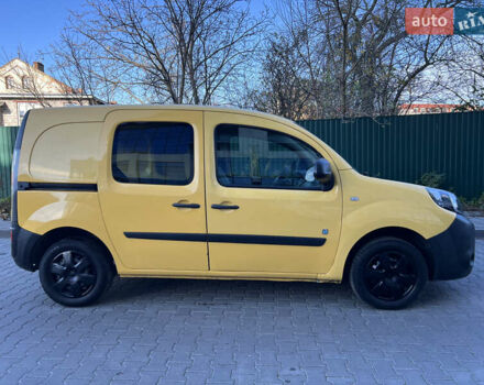 Желтый Рено Кенгу, объемом двигателя 0 л и пробегом 118 тыс. км за 5499 $, фото 11 на Automoto.ua