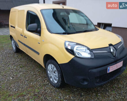 Желтый Рено Кенгу, объемом двигателя 0 л и пробегом 99 тыс. км за 8900 $, фото 37 на Automoto.ua