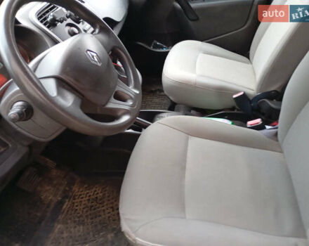 Желтый Рено Кенгу, объемом двигателя 0 л и пробегом 99 тыс. км за 8900 $, фото 27 на Automoto.ua