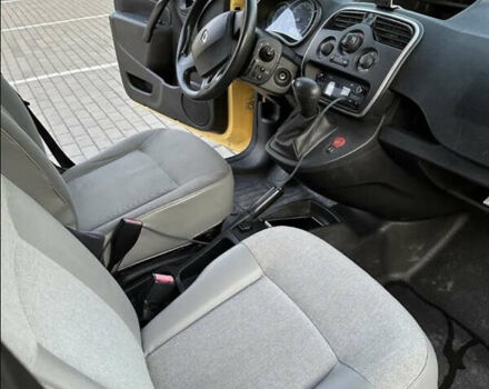 Желтый Рено Кенгу, объемом двигателя 0 л и пробегом 99 тыс. км за 8900 $, фото 20 на Automoto.ua